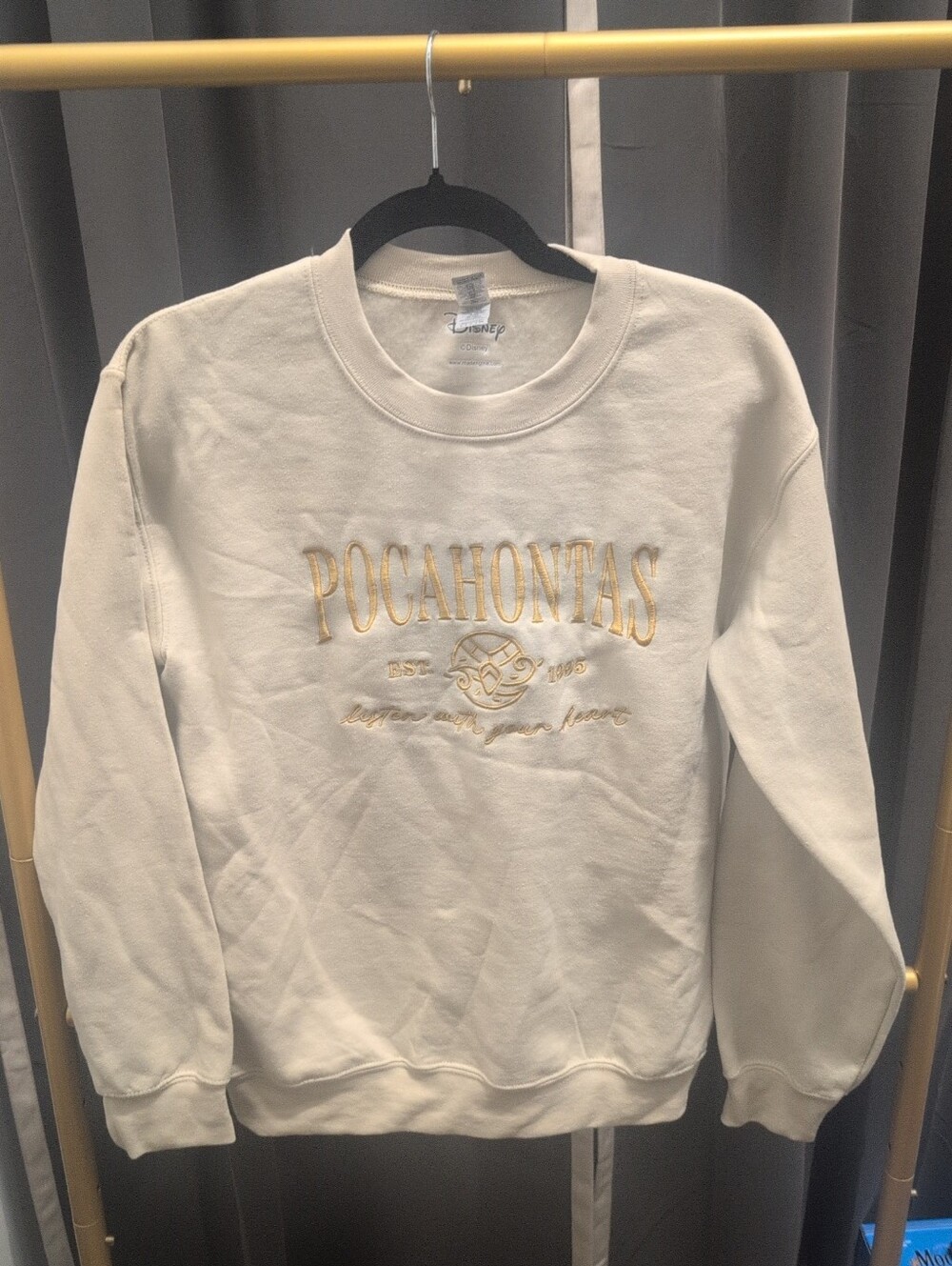 Disney Pocahontas Cream Crewneck Sweatshirt Size Small NWOT